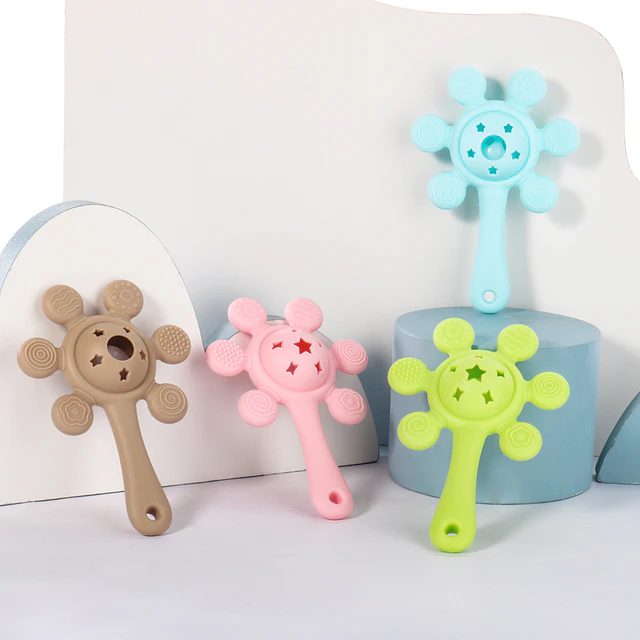 Mordedor de silicona con sonajero