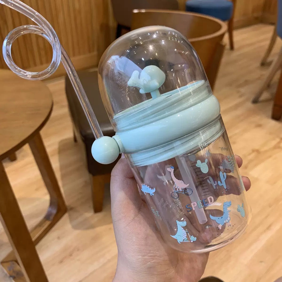 Botella con bombilla